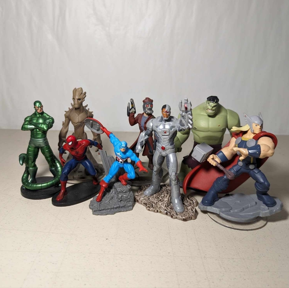 Marvel Figure Lot